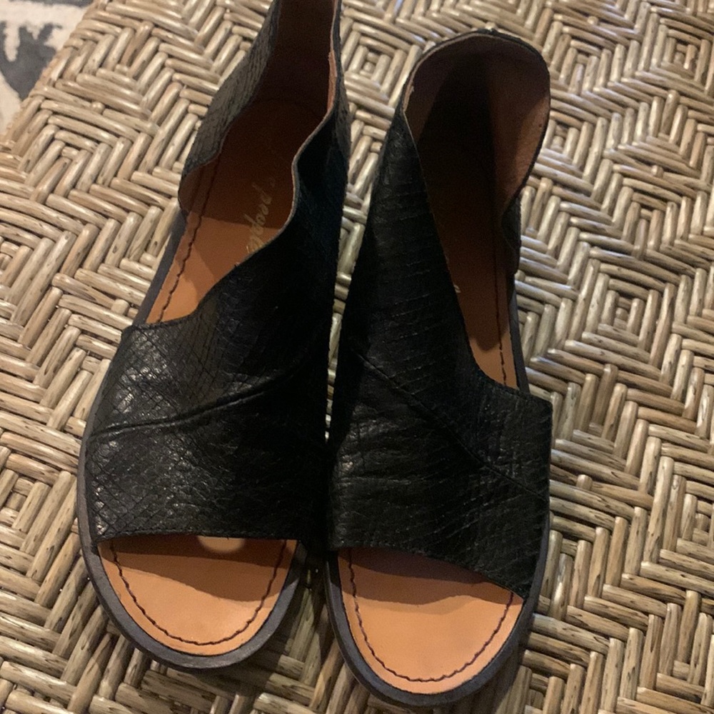 Free people black sandals